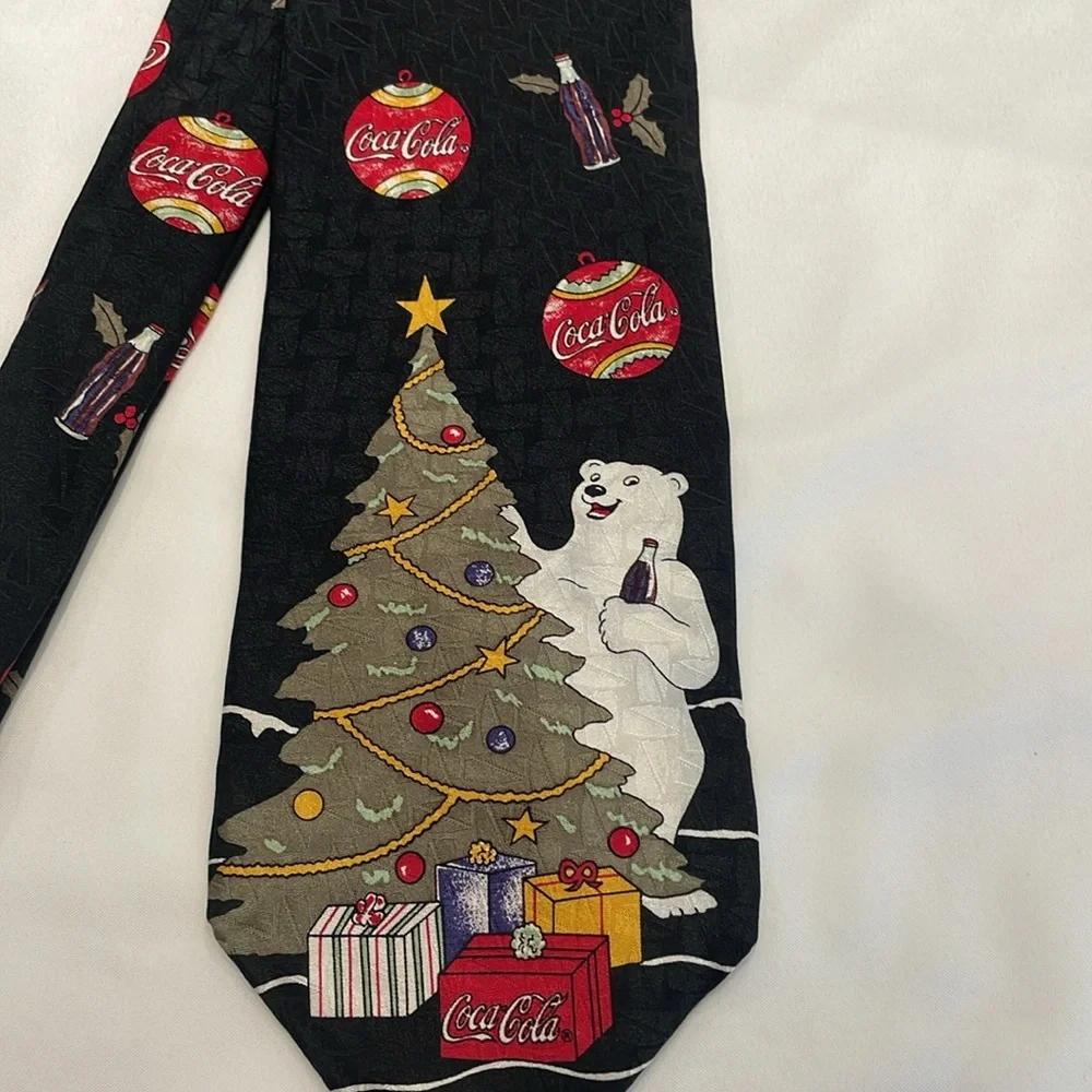 Coca-Cola Christmas Polar Bear Holiday Event Winter Tie Whimsical Casual Festive